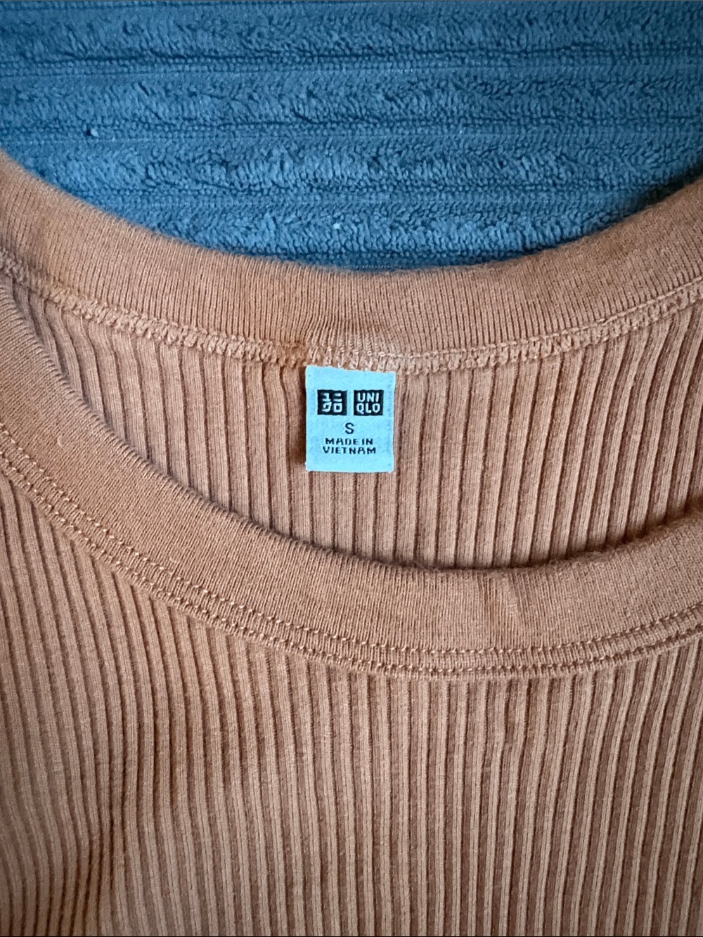 Uniqlo Ribbed Tank Top - Rust - Picture 3 of 3